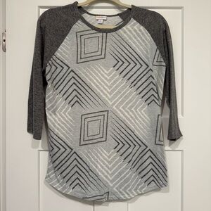 Lularoe | Quarter sleeve shirt | Women’s Large